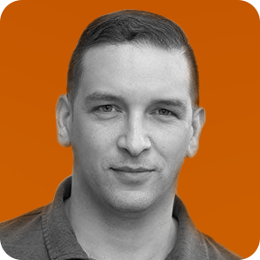 Damian Hassán, Digital Strategy Director